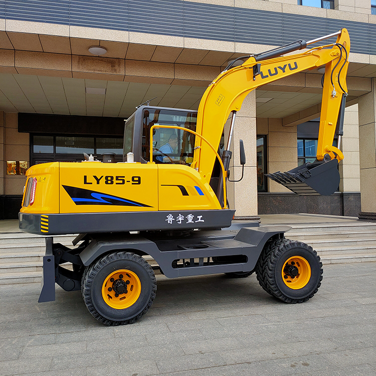 鲁宇新款轮式挖掘机上市啦